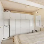 Pupa - 500m From The Sea By Interhome Feriehus