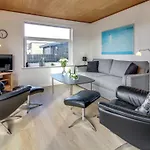 Pupa - 500m From The Sea By Interhome * Lakolk